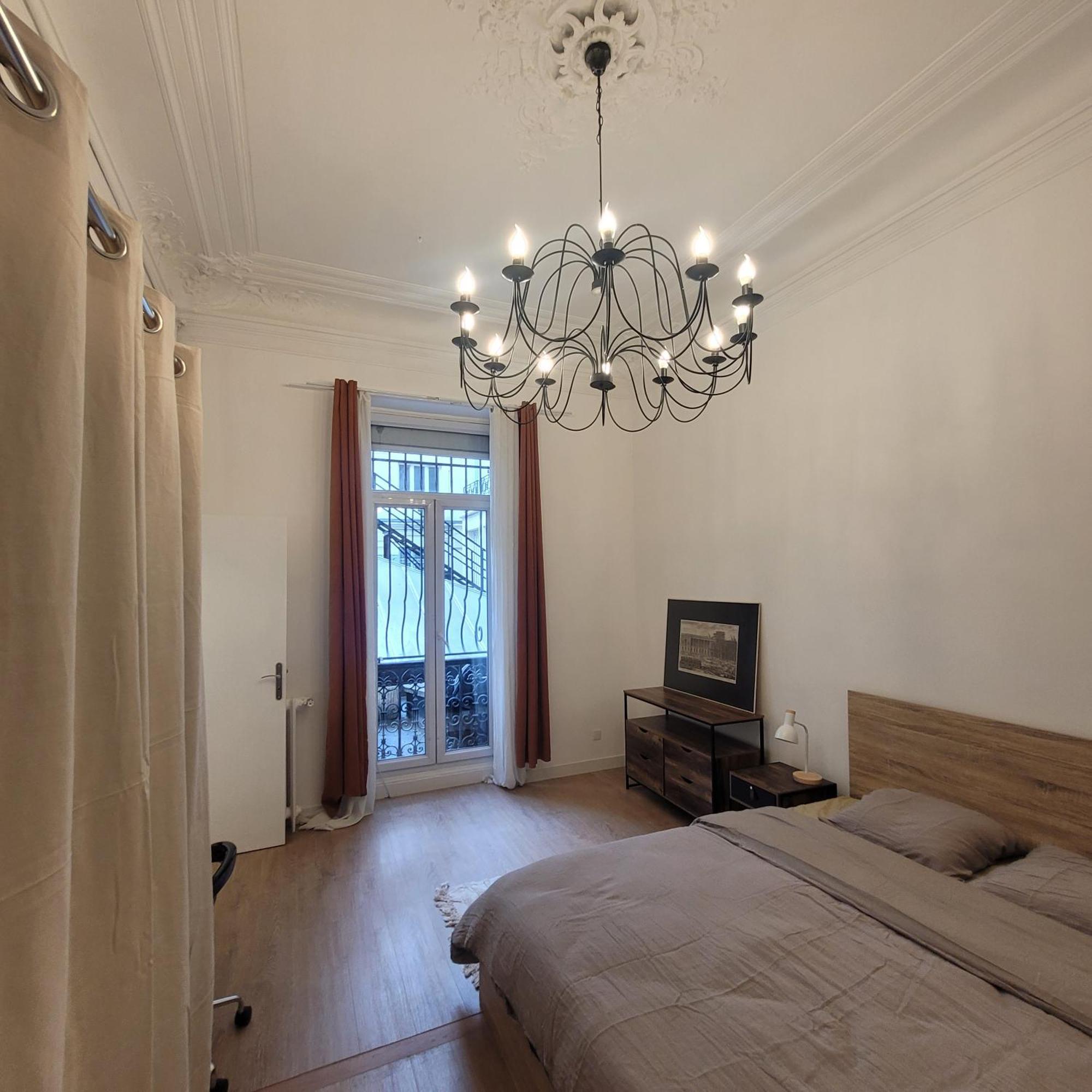 Bel Appartement Champs Elysees Avec 2 Chambres Paris Ngoại thất bức ảnh